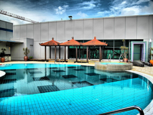 Rooftop Pool Layover Singapore Changi Airport